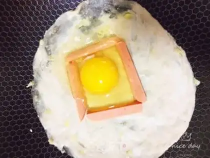 Make Egg-bread step 2