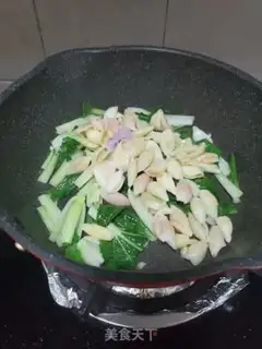 Make Scrambled shellfish step 8