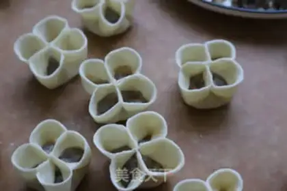 Make Shrimp is a dumpling step 8