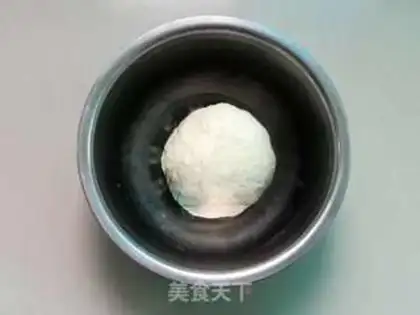 Make Squeeze meat pancakes step 1