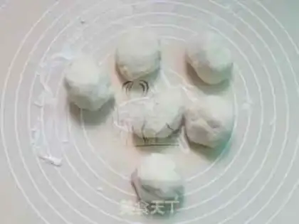 Make Squeeze meat pancakes step 4