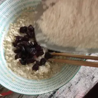 Make Milk oatmeal step 8