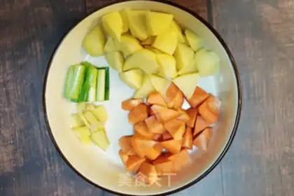 Make Curry chicken step 1