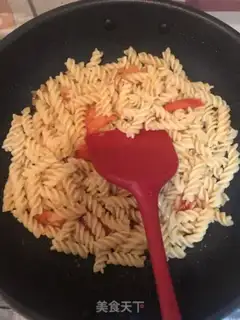 Make Tomato bacon pasta step 7