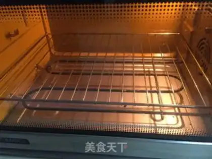 Make Chinese coconut cranberry bread step 10