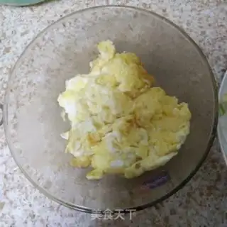 Make Eggs and onions step 2