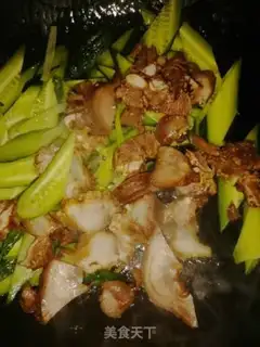 Make cucumber fried meat step 2