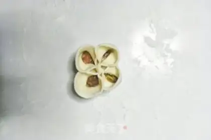 Make Tasty four-hair dumplings step 11