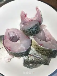 Make Orléans burning fish step 1