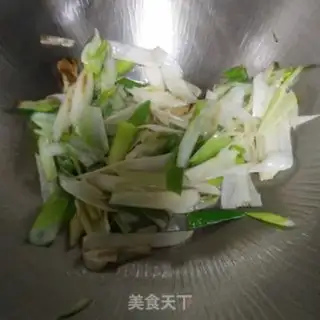 Make Eggs and onions step 5