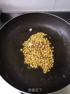 Make Caramel popcorn step 5