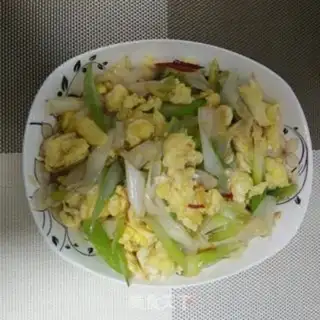 Make Eggs and onions step 9