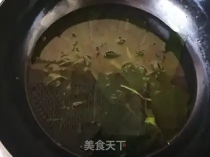 Make Seaweed sprouts for noodles step 0