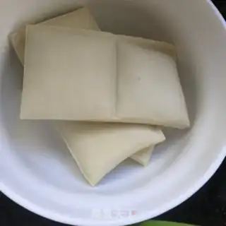 Make Garlic chili sauce and beans dry step 0