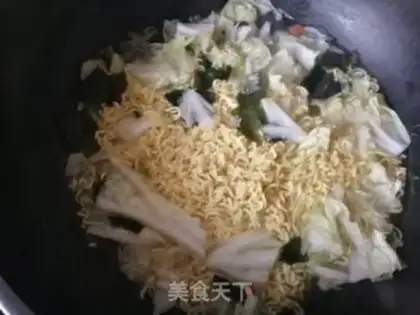 Make Seaweed sprouts for noodles step 4
