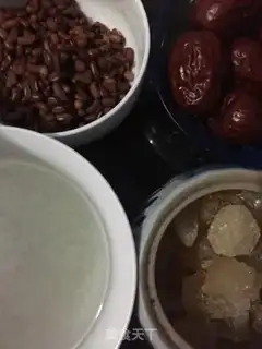 Make "Red dates, silver ear soup." step 0