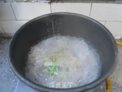 Make Fan radish meatball soup step 3