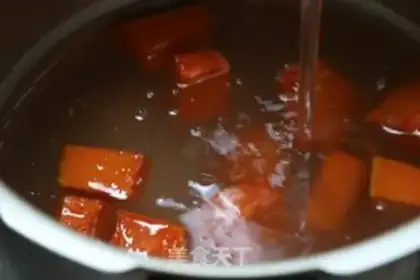 Make Pumpkin porridge step 1