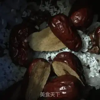 Make "Red dates, silver ear soup." step 3