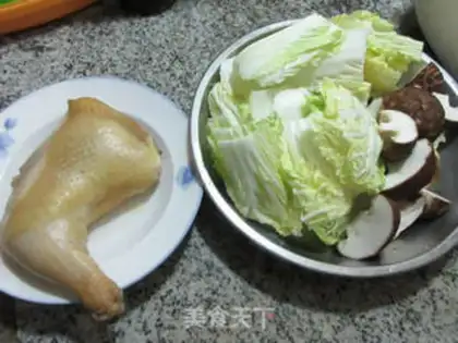 Make Chicken leg soup for mushrooms step 0