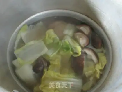Make Chicken leg soup for mushrooms step 7