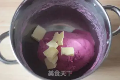 Make Little flower buns for the Dragon of the Heart step 6