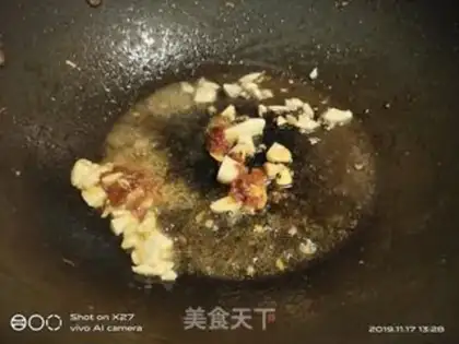 Make Spicy yellow cabbage step 2