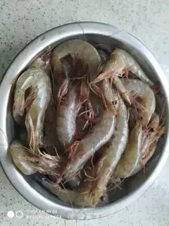 Make Homemade spicy shrimp step 0