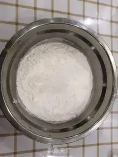 Make Onion cake step 0