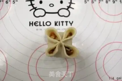 Make Four-Girl dumplings step 9