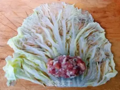 Make The cabbage pack step 4