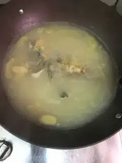 Make Pickled bean curving yellowfish soup step 8