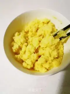 Make Coconut heart bread step 5
