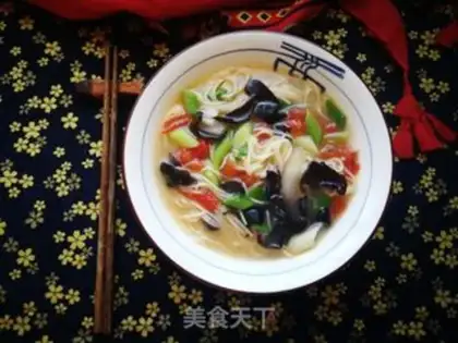Make Garlic mollusc noodles step 8