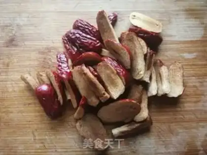 Make Ginger date tea step 1