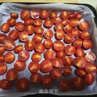Make Oiled tomatoes step 1