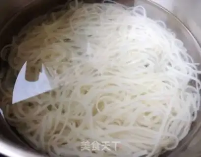 Make Pineapple noodles step 2