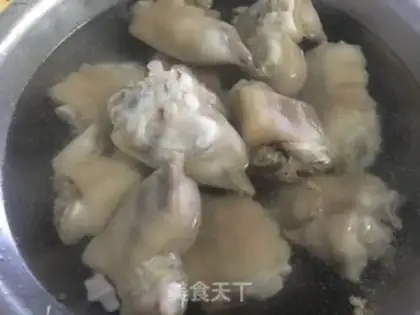 Make Tasty red-hot pig hoof step 3