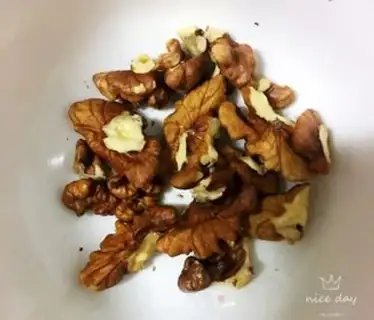 Make The pecan rice step 1