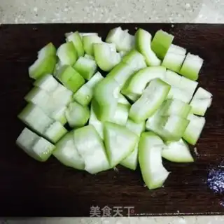 Make Shrimp mushrooms and melons step 2