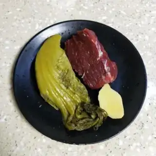 Make Pickled beef soup step 0