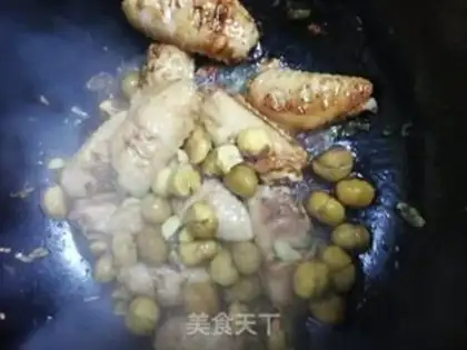 Make Cola plate chestnut wings step 8