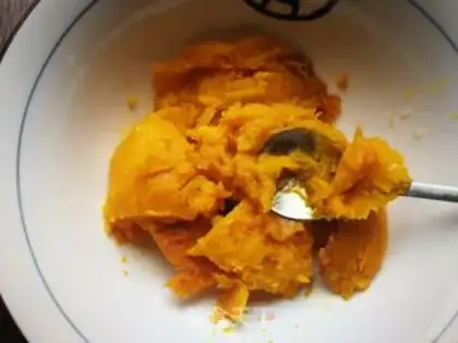 Make Pumpkin step 1