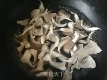 Make Spray pepper carrots for the mushrooms step 2
