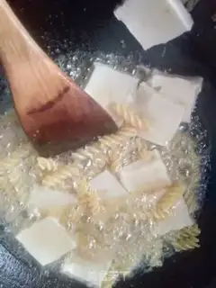 Make Chinese pasta step 2