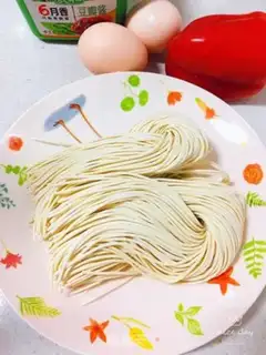Make Egg sauce noodles step 0