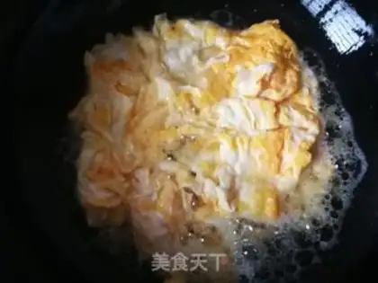 Make Carrot screws, fried eggs step 5