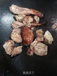 Make Roasted duck skeleton soup step 1