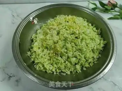 Make Pork dumplings step 1