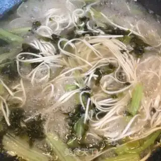 Make Sour beef noodles step 5